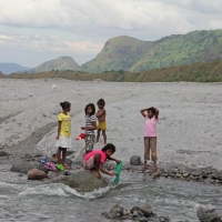 Mount_Pinatubo_2012_12_29_204.jpg