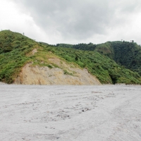 Mount_Pinatubo_2012_12_29_207.jpg