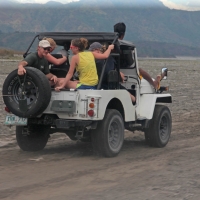 Mount_Pinatubo_2012_12_29_212.jpg
