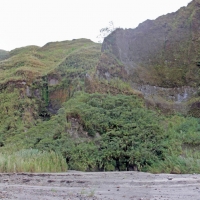 Mount_Pinatubo_2012_12_29_095-096-097.jpg